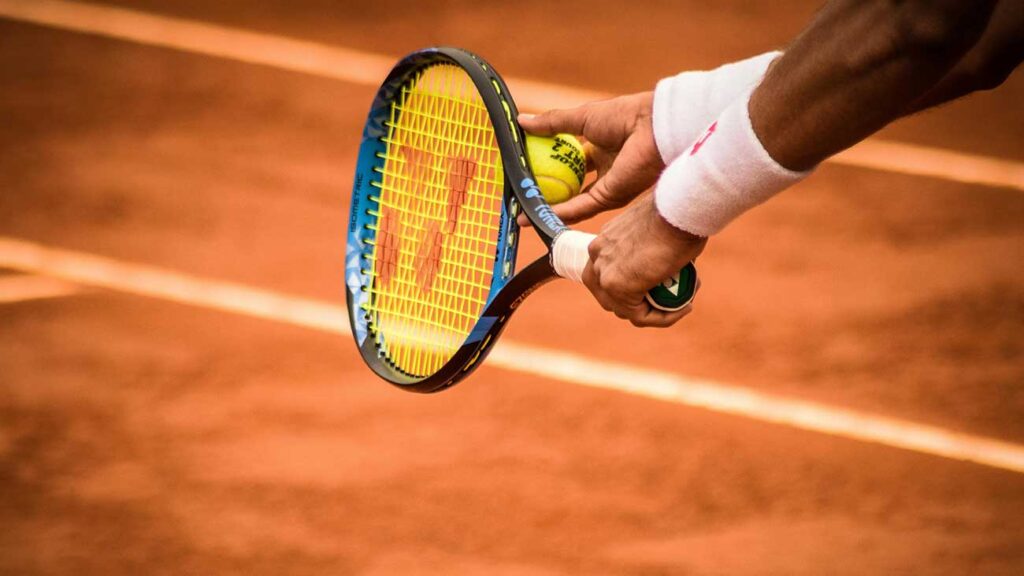 tennis-serve-staring-position